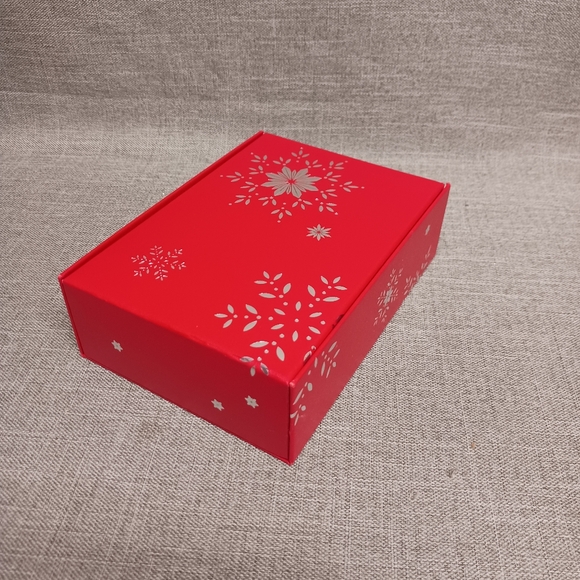 Waterford 2017 Shamrock Silver Ornament - Picture 9 of 12